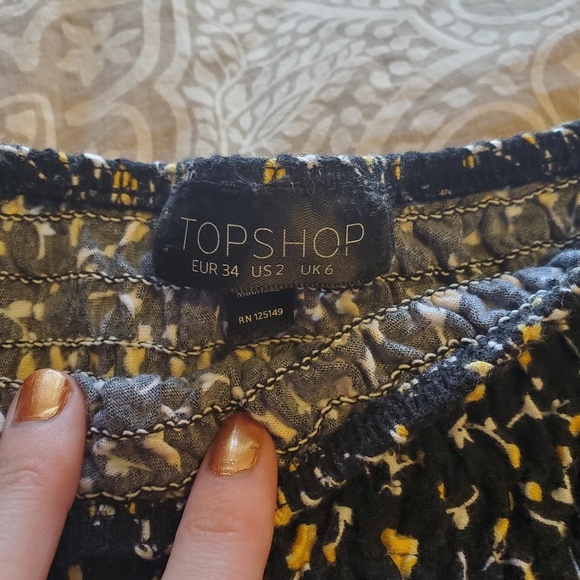 Topshop floral short sleeved crop top - Picture 5 of 5